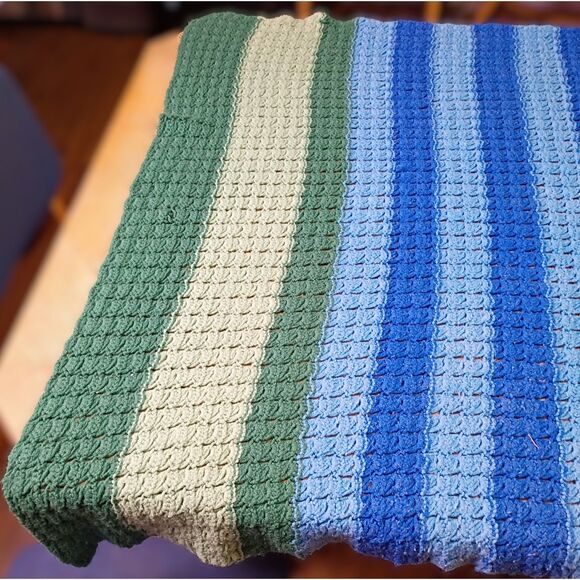 Vintage Handmade Pebblebrook Stripes Crochet Pattern Couch Throw Blanket - Picture 4 of 4